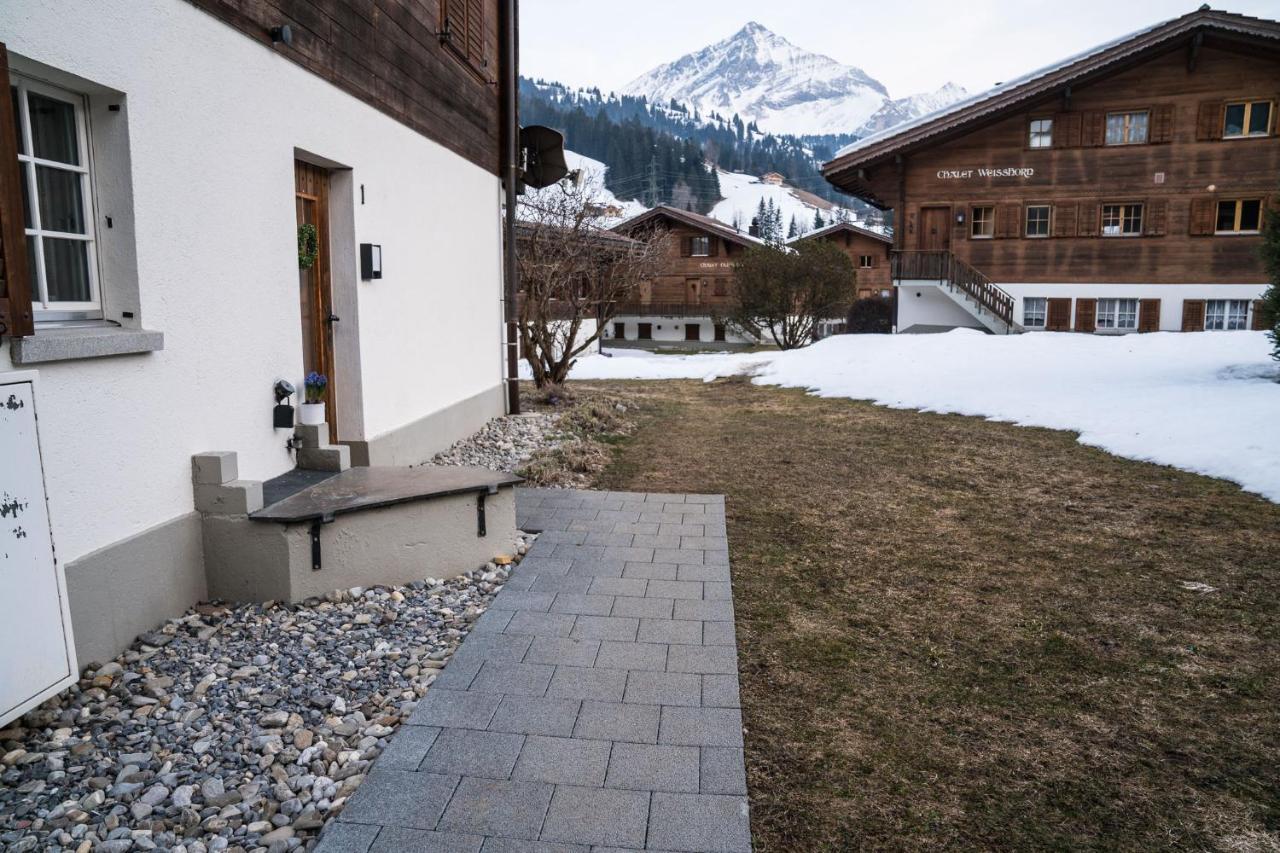 Chalet Spitzhorn - Your Peak Getaway - Private Terrasse & Gratis Parkplatz Gsteig Exterior foto